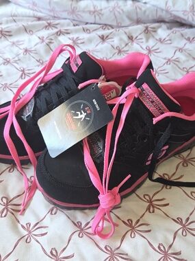 NIB Skechers-Sz 7,  Slip Resistant, Lightweight, Safety Toe For Work Shies. KKCP